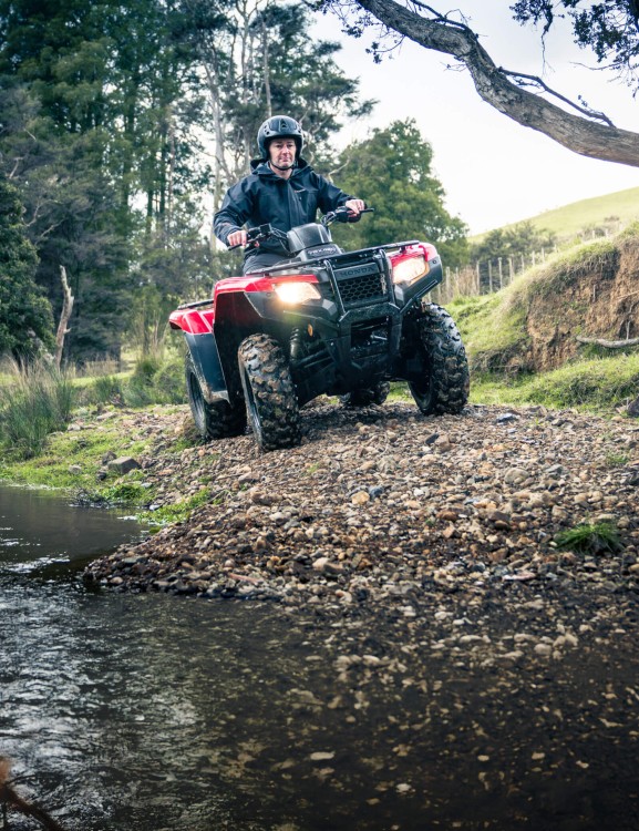 trx420fm2-product-page-hero-mobile-1600x2080-v3